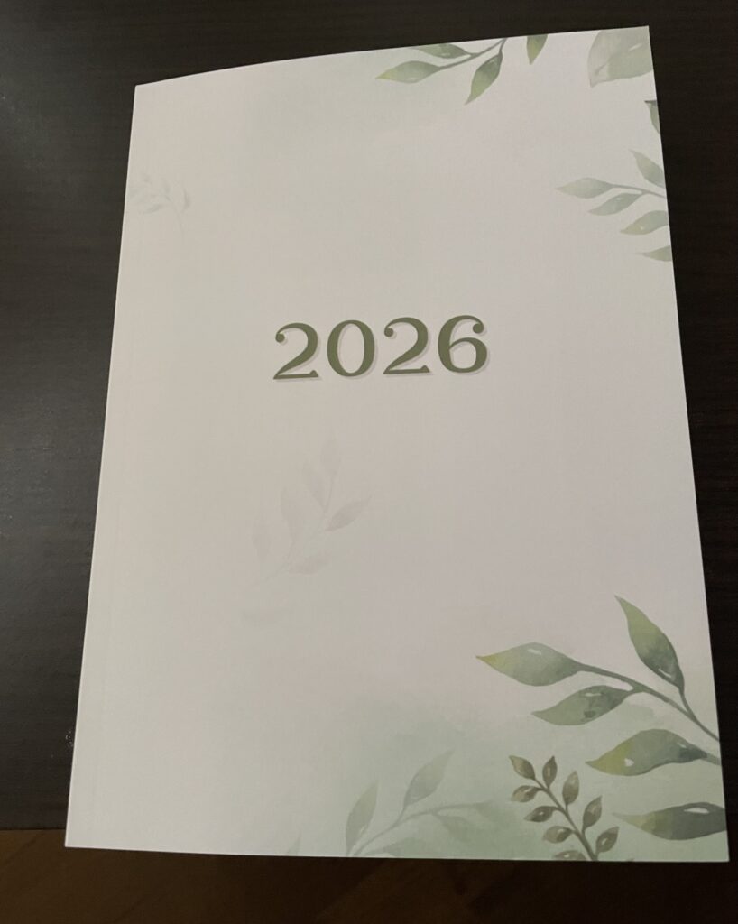【2026年版】手帳 マンスリーとウィークリーが同時で便利！日曜始まりで大容量